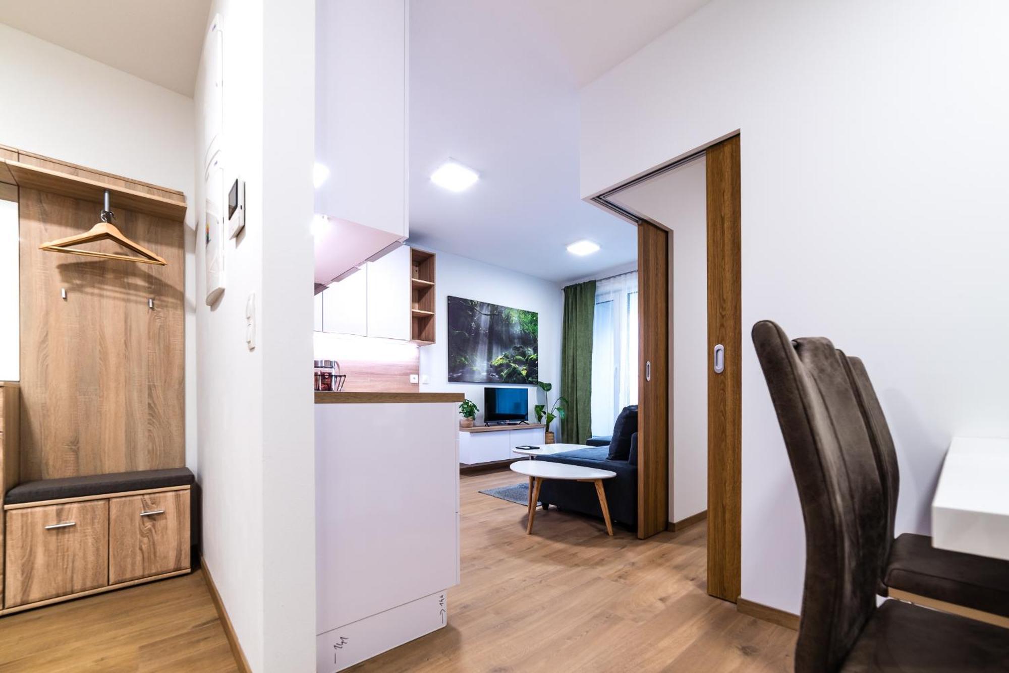 Mickiewiczova Apartment Free Parking By Veronika & Jano บราติสลาวา ภายนอก รูปภาพ