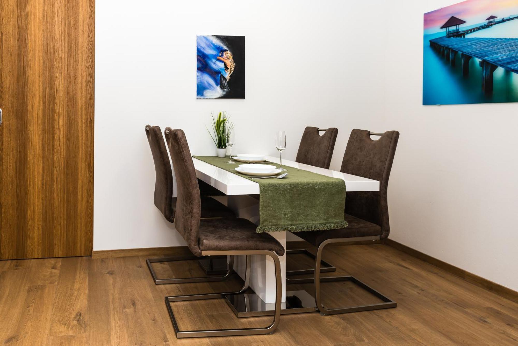 Mickiewiczova Apartment Free Parking By Veronika & Jano บราติสลาวา ภายนอก รูปภาพ